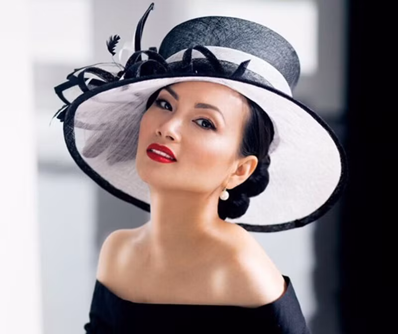 Cuộc sống cực kỳ xa hoa nơi đất khách đã khiến ai cũng trầm trồ