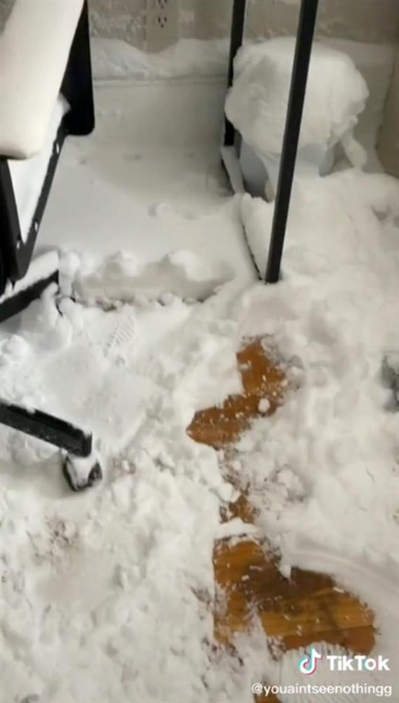 Di choi quen dong cua so, co gai nhan cai ket do khoc do cuoi-Hinh-3