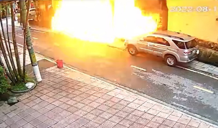 Clip kinh hoang vu no khi gas thoi tung quan lau o Quang Ninh