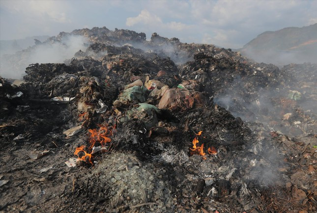 Chay bai rac suot 2 thang, 400 ho dan lanh hau qua