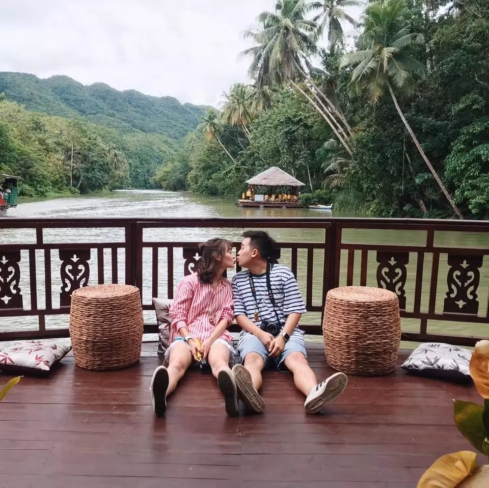 Buon cua Pho Dac Biet khi choi hoi ban noi tieng deu co bo-Hinh-6