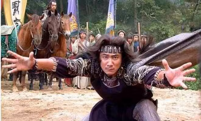 Hong That Cong va Tieu Phong: Ai moi la bang chu tai gioi nhat Cai Bang?