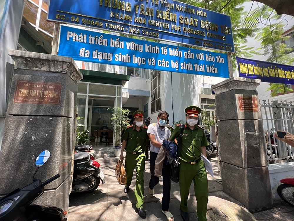 Tu khang dinh khong lien quan den bi khoi to cua Giam doc CDC Khanh Hoa-Hinh-2