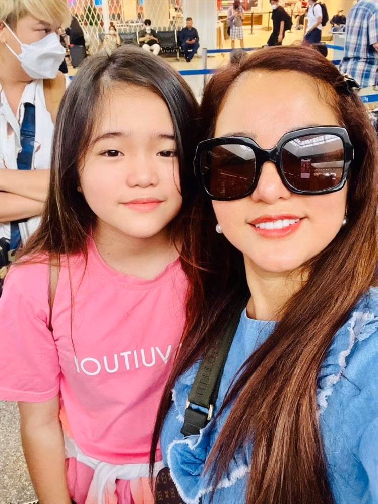 Con gai Thuy Nga khong muon me sinh them, ly do la gi?