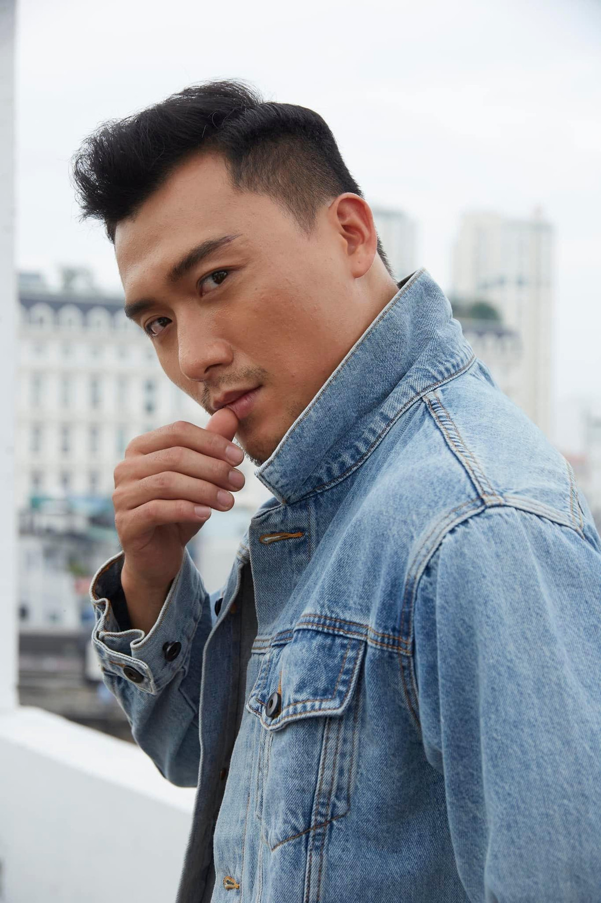 Ve nam tinh cua dai uy cong an Phong cua 