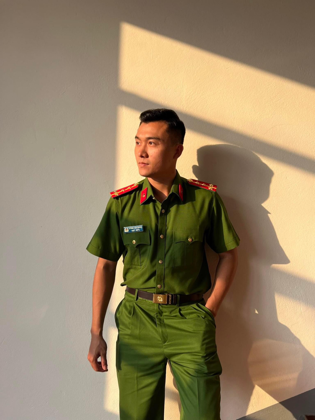 Ve nam tinh cua dai uy cong an Phong cua 