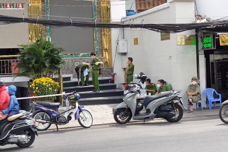 Nhom giet nguoi bi CSGT 'don long' da gay an nham o TP.HCM-Hinh-5