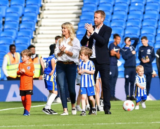 Rachel được truyền thông miêu tả là “người mẹ tận tụy”. Cặp đôi có con trai đầu lòng Charlie Potter vào năm 2010. 4 năm sau, họ hạnh phúc đón chào sự ra đời của cặp sinh đôi Sam và Theo Potter.