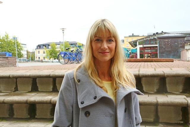 Vợ của HLV Chelsea cực kỳ kín tiếng nên chỉ ít thông tin về cô được công khai trên truyền thông. Hai vợ chồng Potter đều không sử dụng mạng xã hội. Những hình ảnh hiếm hoi được tiết lộ cho thấy Rachel có ngoại hình trẻ trung dù đã bước sang tuổi 45.