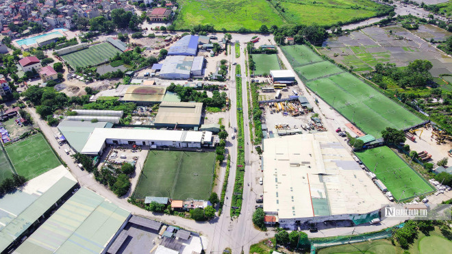 Tuy nhiên, dự án được quy hoạch đến nay hơn 10 năm nhưng vẫn chưa thể triển khai khiến nhiều đại biểu HĐND thành phố xót xa hy vọng chủ đầu tư và các cơ quan liên quan đẩy nhanh tiến độ thi công, đưa công trình vào sử dụng, đáp ứng nhu cầu vui chơi, giải trí cũng như tạo không gian xanh cho người dân.