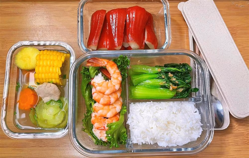 Bi treu tieu tiet kiem de tien mua nha, 9x khoe loat bua trua sieu ngon-Hinh-12