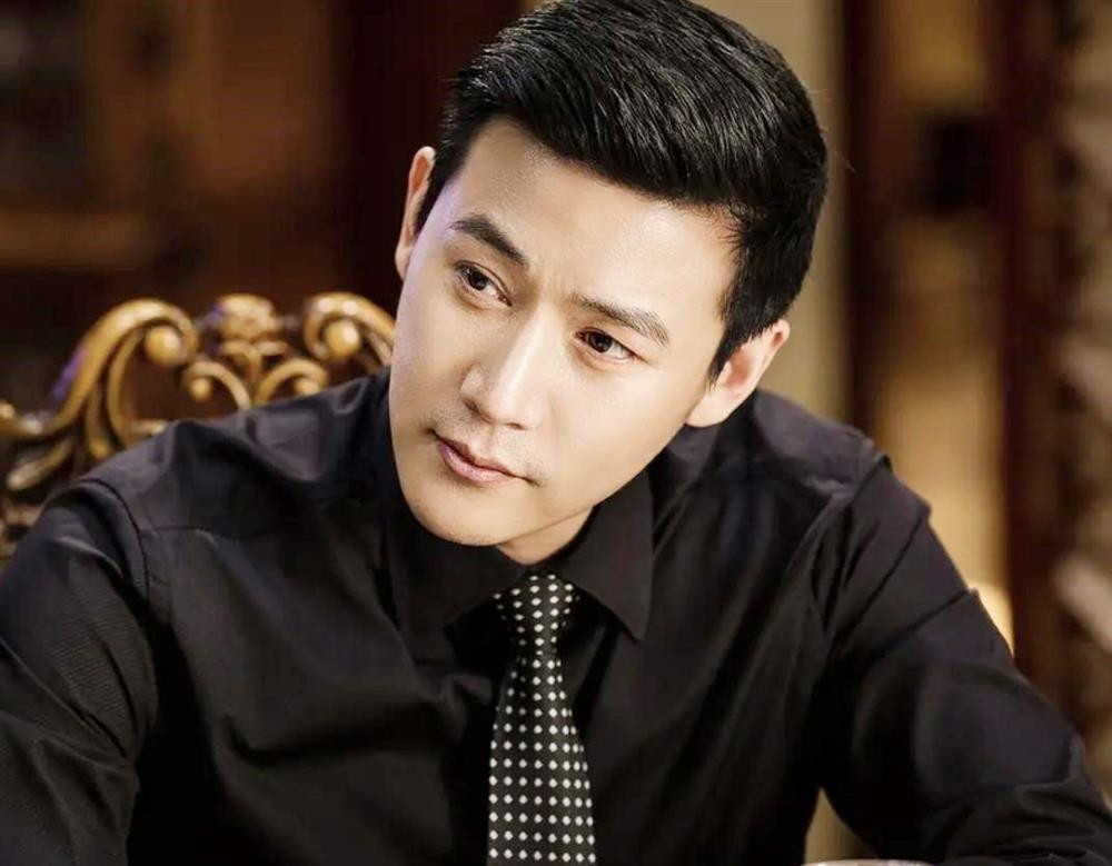 'Bao cong dep trai nhat man anh xu Trung': 'Dai gia ngam' cua showbiz-Hinh-3