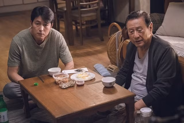 Cho con ve nha ngoai choi, toi bi bo chong doa tu mat