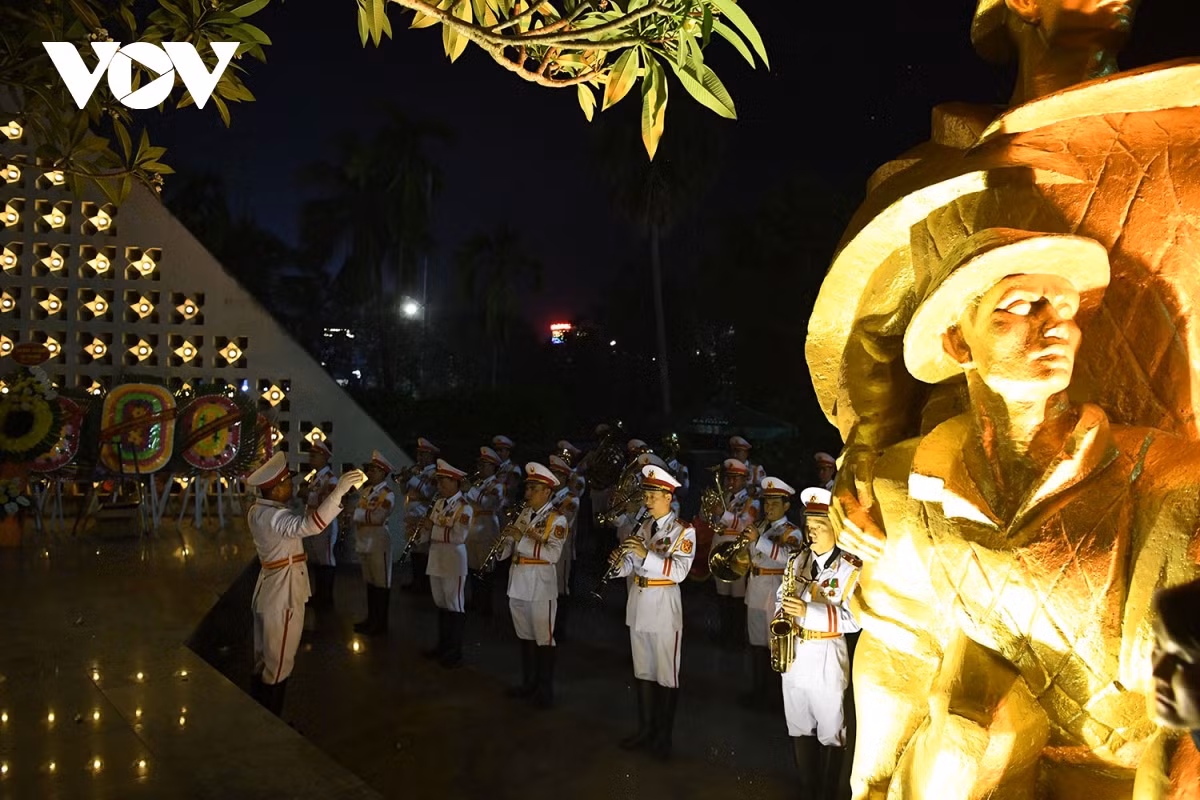 Hoạt động nhằm giáo dục truyền thống cách mạng, lòng yêu nước, tự hào dân tộc, trách nhiệm của tuổi trẻ trong giai đoạn hiện nay.