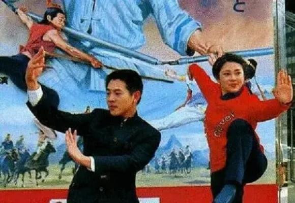 Ly Lien Kiet bo vo dau de cuoi hoa hau, giat minh sau 20 nam-Hinh-3