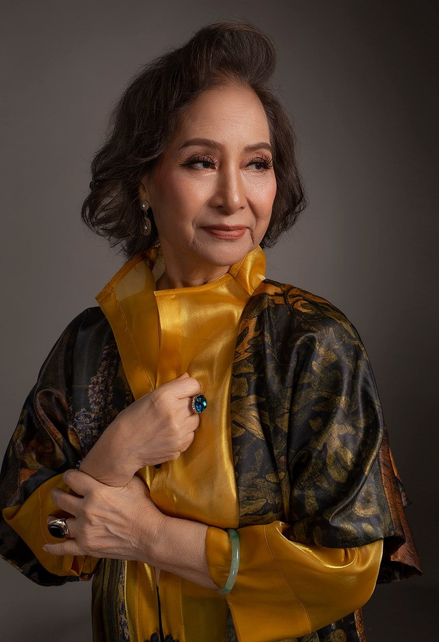 Bà là người tin vào luật nhân quả, ác giả ác báo, hành thiện tích thiện, làm ác gặp ác. NSƯT Vũ Dậu tin vào cứu cánh, giải thoát và giác ngộ.