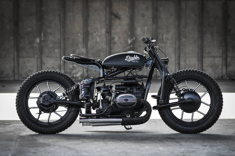 Do vốn "xác xe" đã có giá rẻ nên với dự án Diablo, K-Speed đã đặt ra mức kinh phí chỉ là 50.000 Baht (tương đương 31 triệu đồng). Họ đã bắt đầu từ phía sau xe bằng cách cắt hết bộ khung phụ nguyên bản, sau đó hàn một ống thép to bản để tạo thành một giá đỡ cho chiếc yên solo "siêu mỏng".