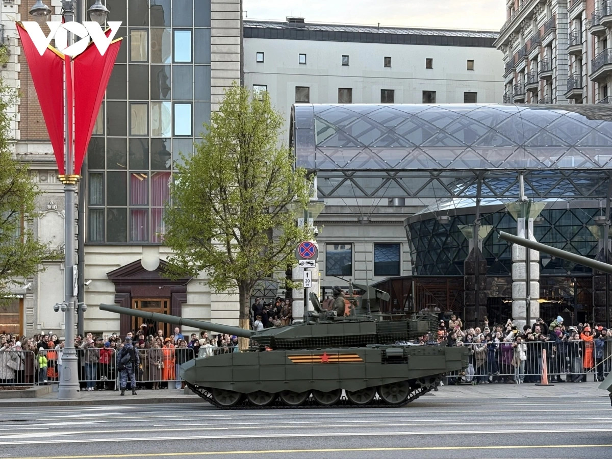 Phần trình diễn trang bị, khí tài của nước chủ nhà Liên bang Nga.