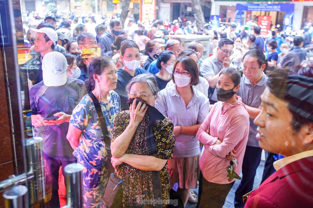 Canh tuong chua tung thay o 'pho vang' Ha Noi-Hinh-2