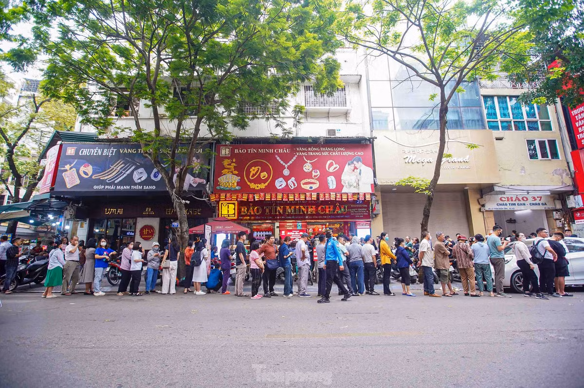 Canh tuong chua tung thay o 'pho vang' Ha Noi