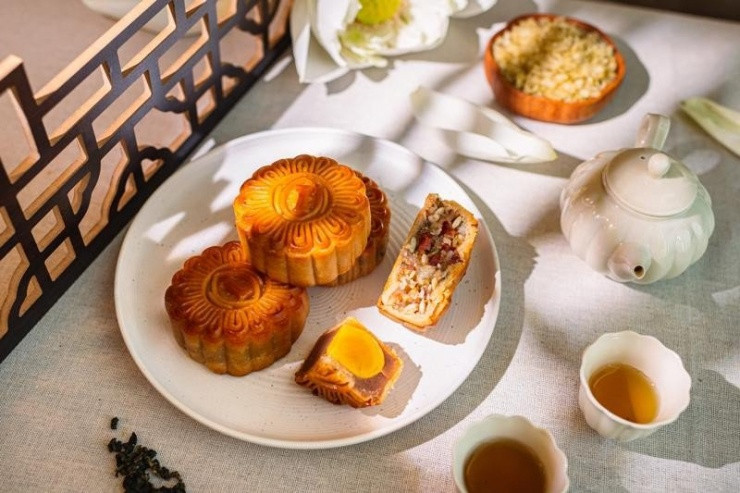 Giá bánh Trung thu năm nay tăng, sức mua giảm một nửa Gia banh Trung thu nam nay tang, suc mua giam mot nua