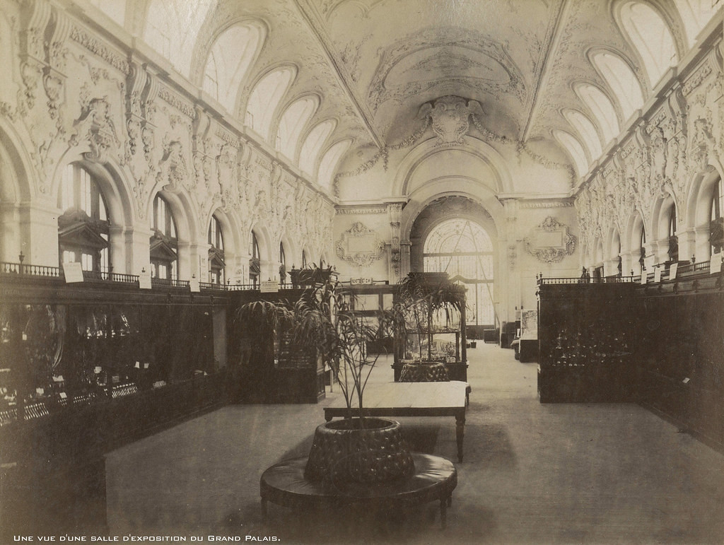 Vào thập niên 1920, nhà Đấu xảo được chuyển thành Bảo tàng Maurice Long, theo tên ông Maurice Long (1866-1923), người làm Toàn quyền Đông Dương từ tháng 2/1920 - 4/1922.