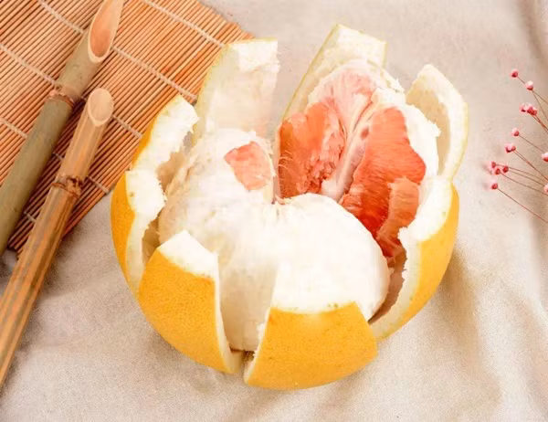 Thu thuong vut bo khi an buoi hoa ra giup cai thien nhu dong ruot