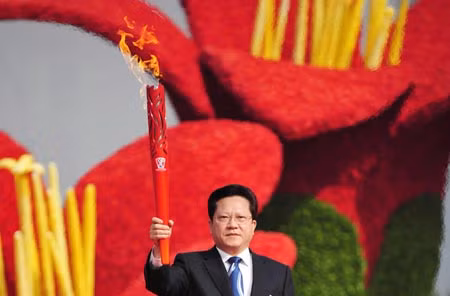 Cựu Chủ tịch kiêm Bí thư thành phố Quảng Châu Zhang Guangning hiện là Chủ tịch tập đoàn Sắt và Thép Anshan.