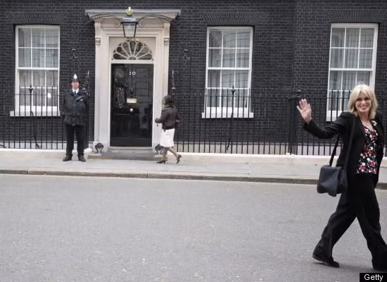 Số 10 phố Downing trở thành nơi cư trú của các vị Thủ tướng Anh kể từ khi ông Arthur Balfour nhậm chức vào năm 1902 (1902-1905).