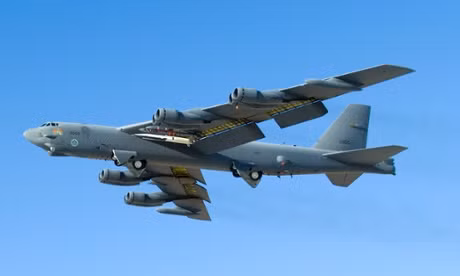 B-52 bay qua ADIZ mới của Bắc Kinh trên Biển Hoa Đông.