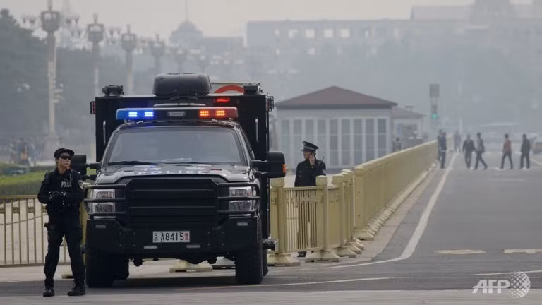 Cảnh sát vũ trang Trung Quốc tại quảng trường Thiên An Môn.