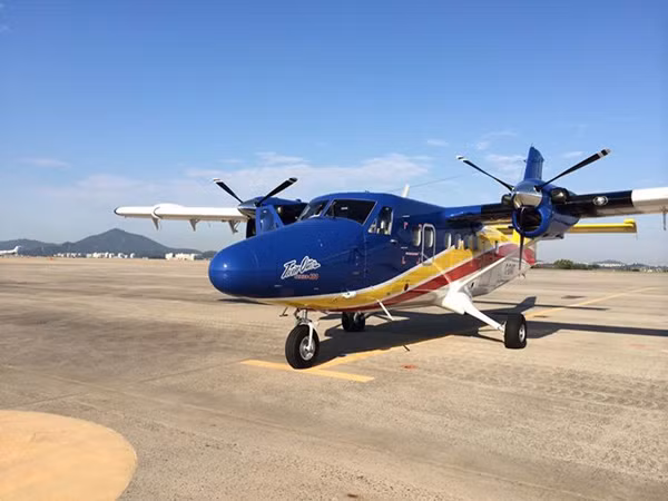 Chiếc DHC-6 thứ 6 của Hải quân Nhân dân Việt Nam.