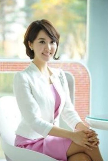 Cặp đôi Park Ji Sung và Kim Min Ji sẽ kết hôn vào ngày 27/7 tới đây cùng với sự mong chờ, chúc phúc của đông đảo người hâm mộ.