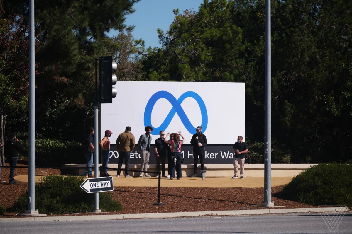 Cong ty Facebook doi ten thanh Meta, ra mat vu tru ao-Hinh-4