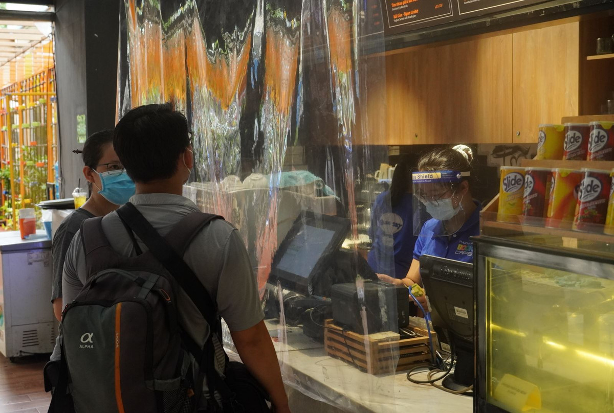 TP.HCM: Duong sach ngay dau tai mo cua-Hinh-13