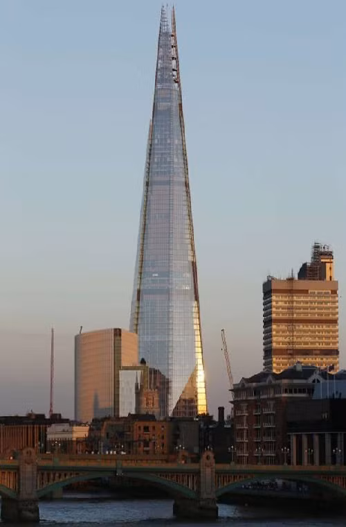 7.London xếp ở vị trí thứ bảy. Dù không xếp hạng cao trong các chỉ số, nhưng nó đứng thứ hai về sự đa dạng