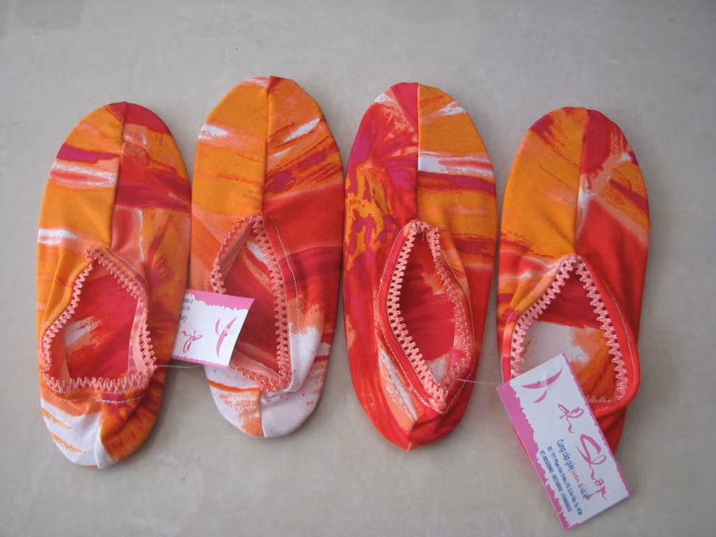 . Bạn có thể chọn cho mình một đôi giày chuyên dụng, thậm chí bạn có thể đi không khi tập.