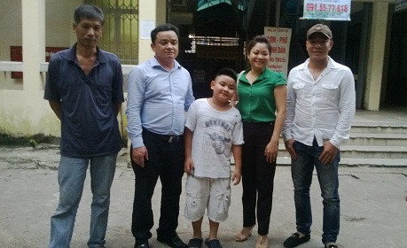 Những con người đã từng một thời lầm lỡ, giờ họ không chỉ làm lại cuộc đời mà còn giúp đỡ những bệnh nhân ung thư có hoàn cảnh khó khăn