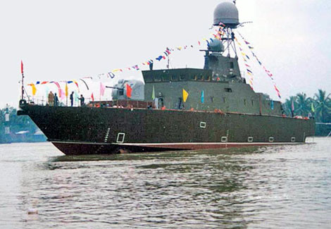 Tàu tên lửa BPS-500 chạy thử nghiệm.