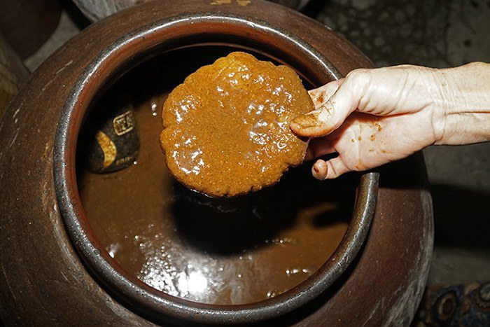 Món ăn mặn chát xưa dành cho người nghèo, nay lên đời đóng hộp bán ra nước ngoài - Hình 2 Mon an man chat xua danh cho nguoi ngheo, nay len doi dong hop ban ra nuoc ngoai-Hinh-2