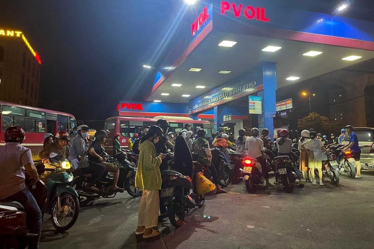 'Do mat' tim noi do xang cuoi tuan o TP.HCM-Hinh-6