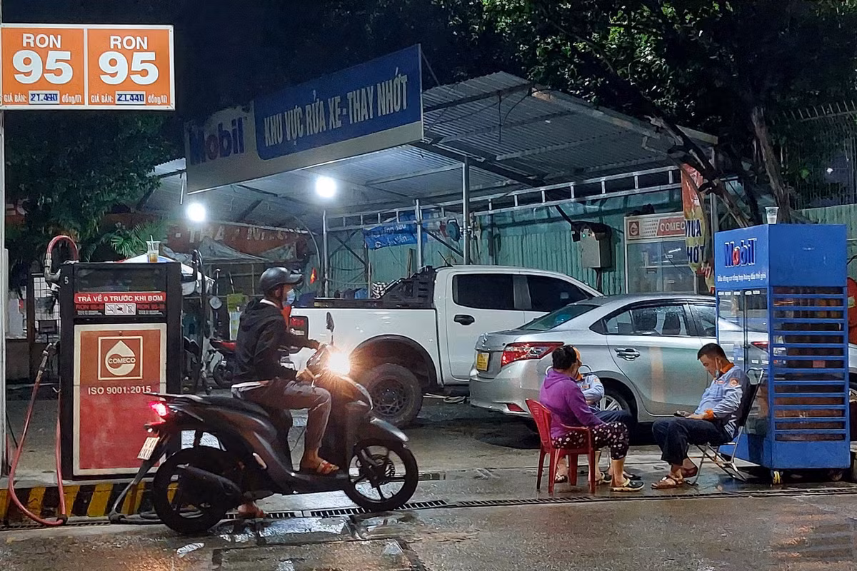 'Do mat' tim noi do xang cuoi tuan o TP.HCM-Hinh-3