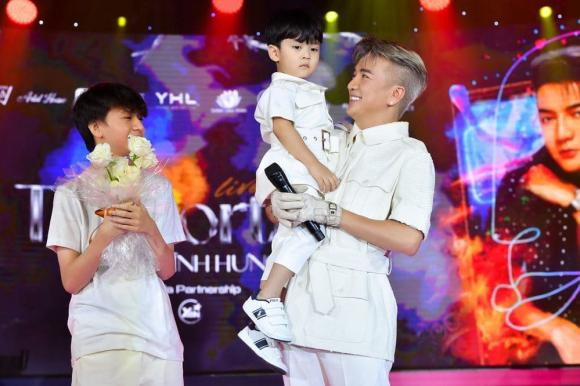 Nhin thoi diem cong khai con cua sao Viet moi hieu tinh te co nao-Hinh-3