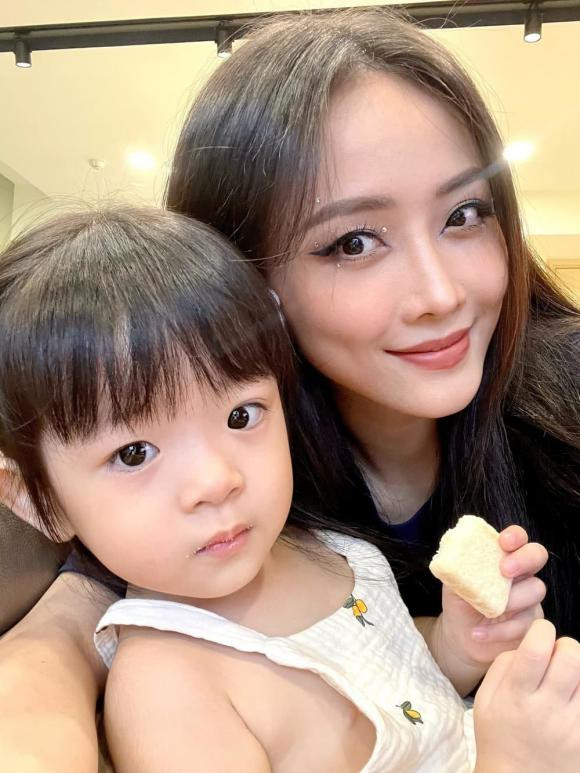 Nhin thoi diem cong khai con cua sao Viet moi hieu tinh te co nao-Hinh-5