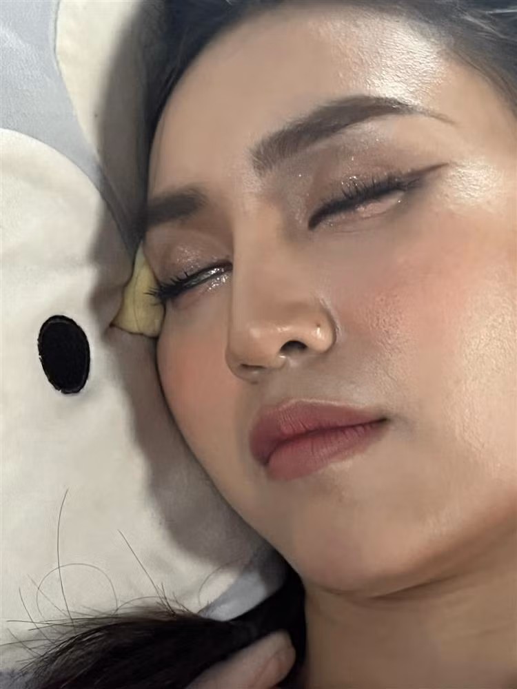 Ninh Duong Lan Ngoc mat ve ngoc nu qua goc may chi em-Hinh-11