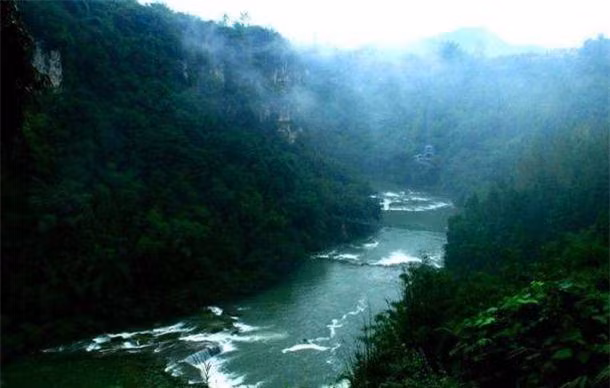 Bi an “dong song do” o Trung Quoc, cu mua xuong la doi mau-Hinh-5