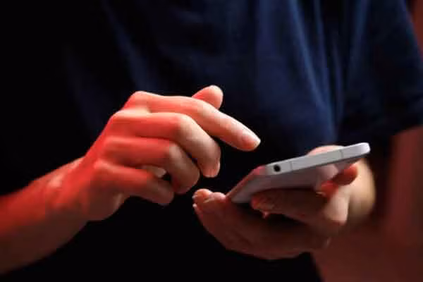 Dieu bat thuong trong tin nhan ngot ngao chong gui cho toi