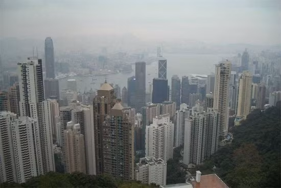 Nhưng "chát" nhất phải là đại lộ Pollock's Path, The Peak, Hong Kong - nằm trên đỉnh một ngọn núi có lịch sử là thiên đường cho các đại gia Hong Kong. Giá đất trung bình ở đây là 120.000 USD/m2.