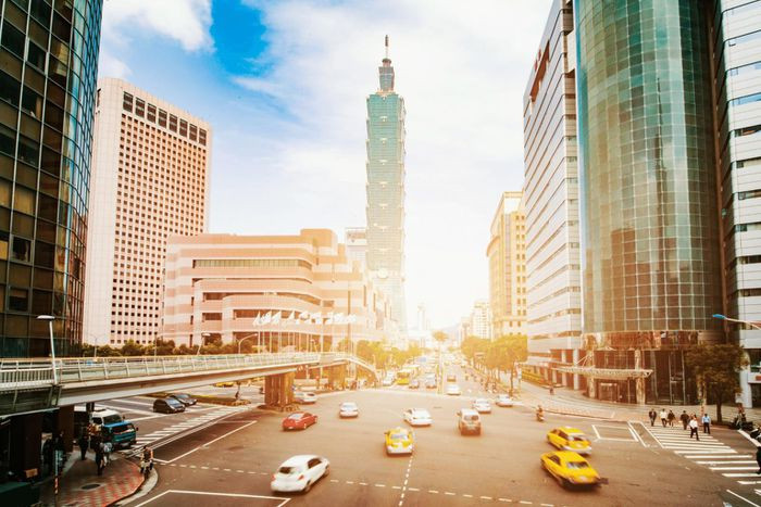 Một số thành phố của châu Á có mặt trong top 15 này là Luang Prabang (Lào) đứng thứ 7, Seoul (Hàn Quốc) xếp thứ 10, Thimphu (Bhutan) chiếm số 12, Singapore số 14. Những du khách đã ghé thăm các quốc gia ở châu Á đều cho rằng bị thu hút bởi sự giao thoa giữa vẻ xưa cũ và nét hiện đại. Họ đều nhận định từ văn hóa đến ẩm thực còn nhiều thứ để khám phá tại các thành phố ở châu Á. Ảnh: Getty.