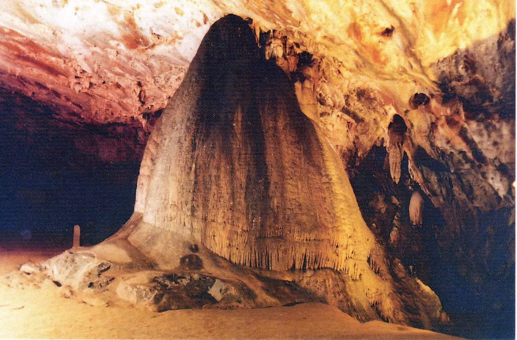 Nằm ở tỉnh Pyongan Bắc của CHDCND Triều Tiên, các hang động trong khu vực Kujang là một trong những hệ thống hang động kỳ vĩ nhất thế giới.